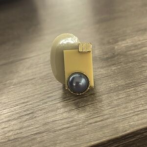 Jewelmint ring. Great modern design